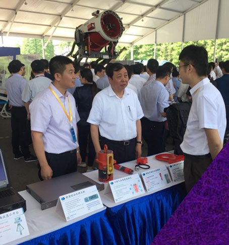 天下“清静生产月”和 “清静生产万里行”活动在江阴启动 清华大学公共清静研究院携利来老牌国际官网app科技受邀加入启动仪式 天下“清静生产月”和 “清静生产万里行”活动在江阴启动 清华大学公共清静研究院携利来老牌国际官网app科技受邀加入启动仪式