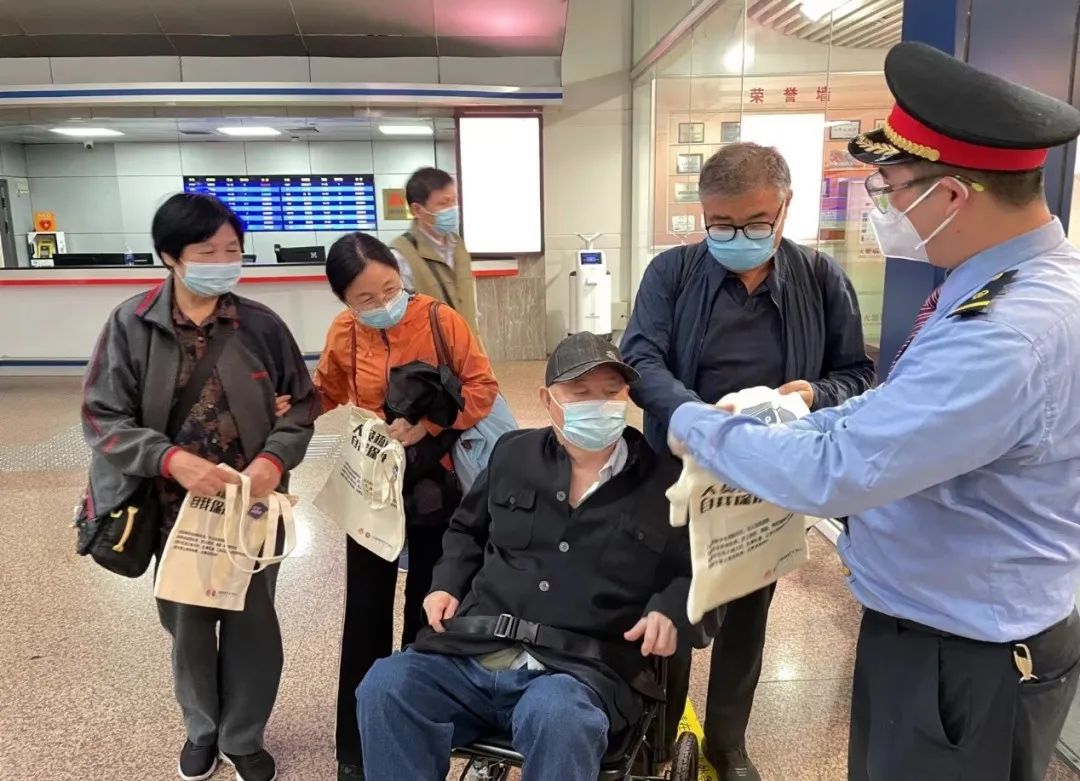 国际减灾日 | “早预警、早行动” ,利来老牌国际官网app科技起劲开展系列清静宣传活动 国际减灾日 | “早预警、早行动” ,利来老牌国际官网app科技起劲开展系列清静宣传活动