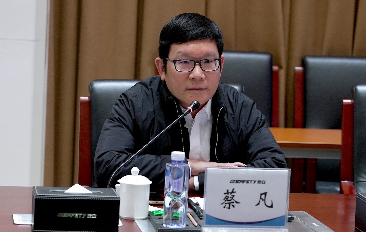 深圳市宝安区向导一行考察调研利来老牌国际官网app科技 深圳市宝安区向导一行考察调研利来老牌国际官网app科技